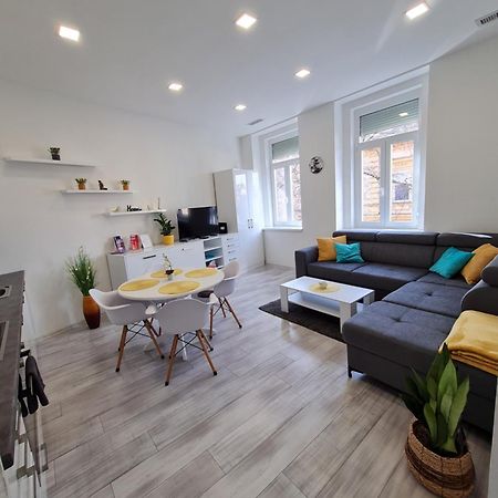 Napfeny Apartman Szeged Bagian luar foto