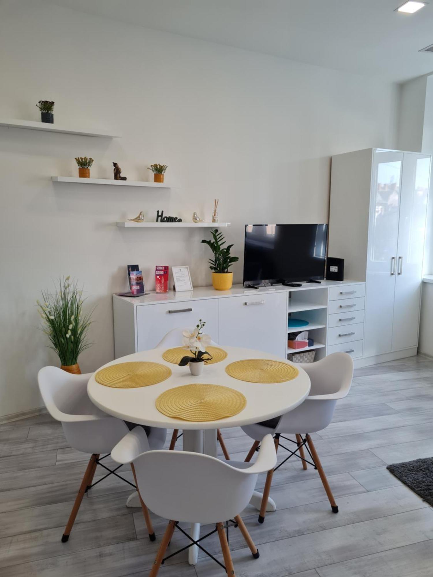 Napfeny Apartman Szeged Bagian luar foto